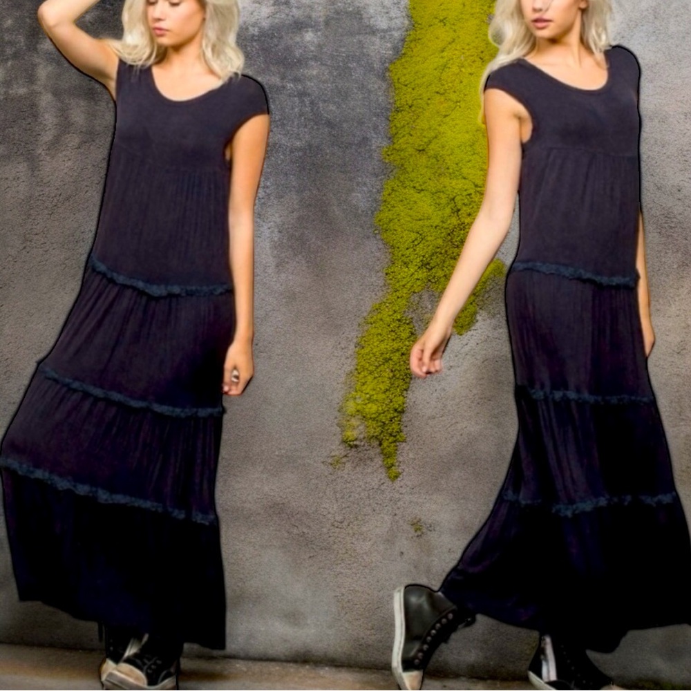 🆕 POL - Button Back Lace Trim Maxi Dress -  Navy - NIB - Picture 4 of 7